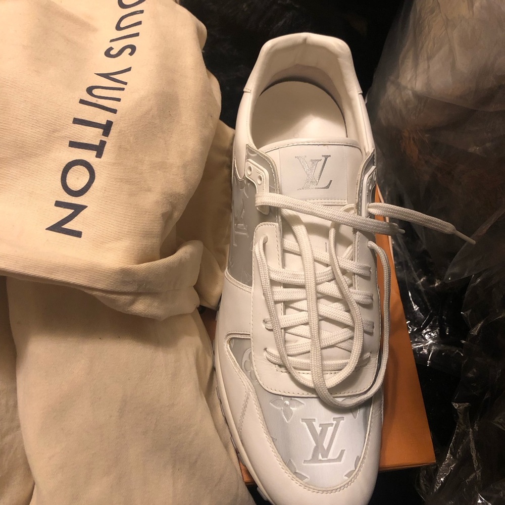 Used Louis Vuitton sneaker
